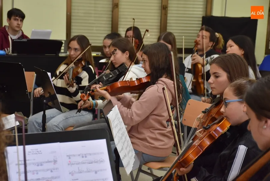 Foto 5 - La Orquesta Sinf&oacute;nica de Ciudad Rodrigo se prepara para ofrecer dos conciertos en mayo