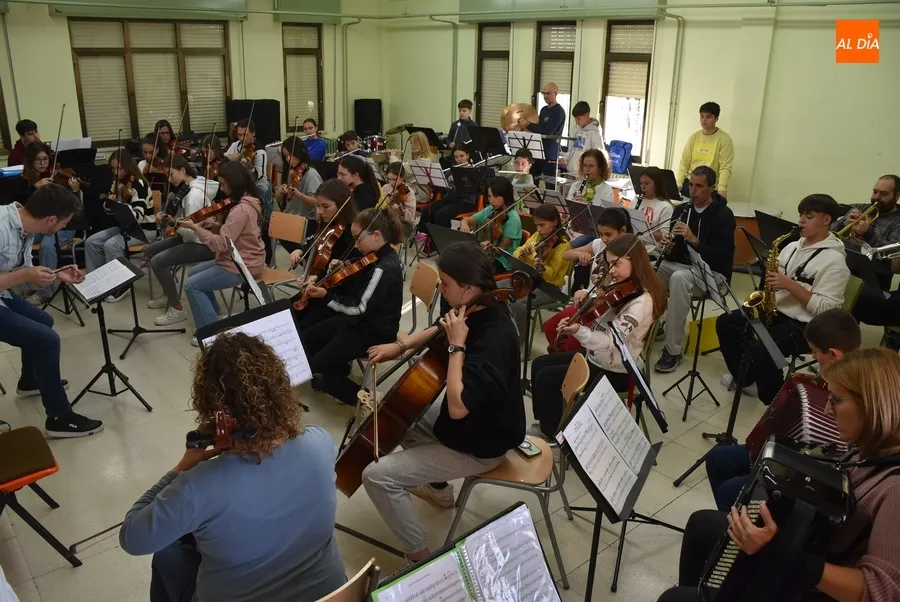 Foto 7 - La Orquesta Sinf&oacute;nica de Ciudad Rodrigo se prepara para ofrecer dos conciertos en mayo