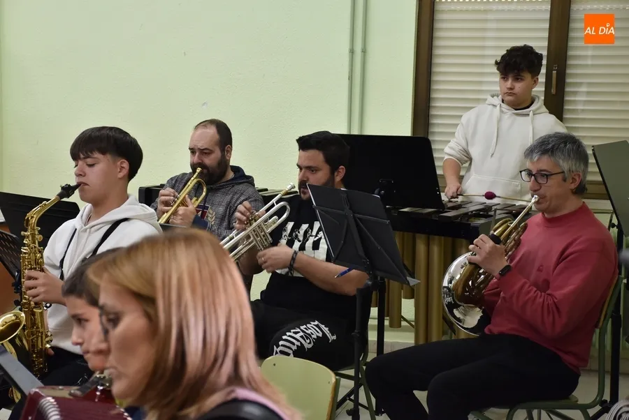 Foto 9 - La Orquesta Sinf&oacute;nica de Ciudad Rodrigo se prepara para ofrecer dos conciertos en mayo