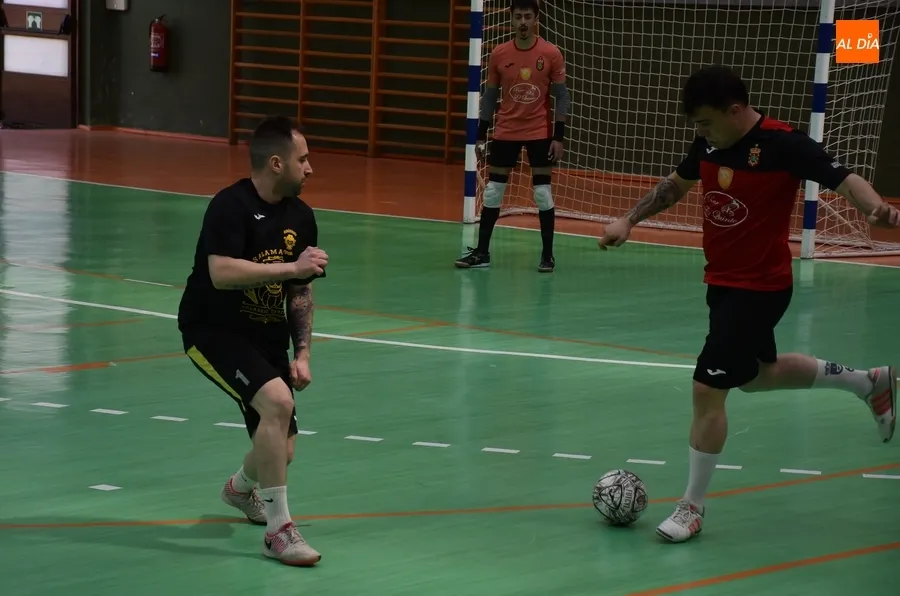 Foto 6 - El Mir&oacute;briga Futsal bate al l&iacute;der de Futormes en una 2&ordf; parte repleta de goles