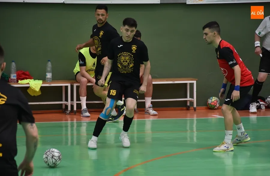 Foto 8 - El Mir&oacute;briga Futsal bate al l&iacute;der de Futormes en una 2&ordf; parte repleta de goles