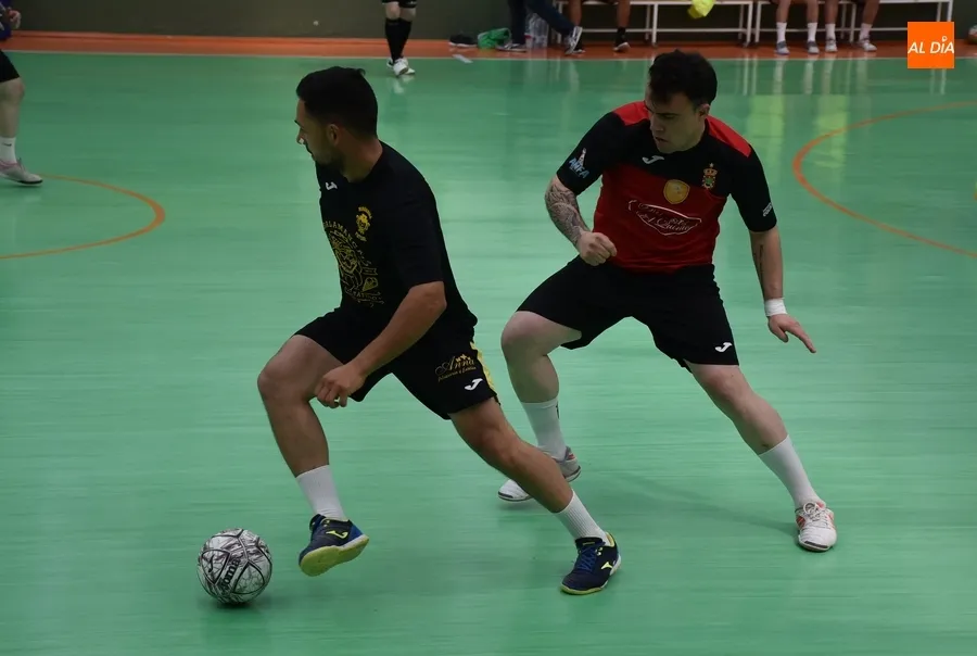 Foto 9 - El Mir&oacute;briga Futsal bate al l&iacute;der de Futormes en una 2&ordf; parte repleta de goles