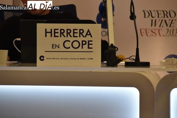 Emisión en directo del programa de radio 'Herrera en Cope' desde Salamanca | FOTOS: Vanesa Martins 