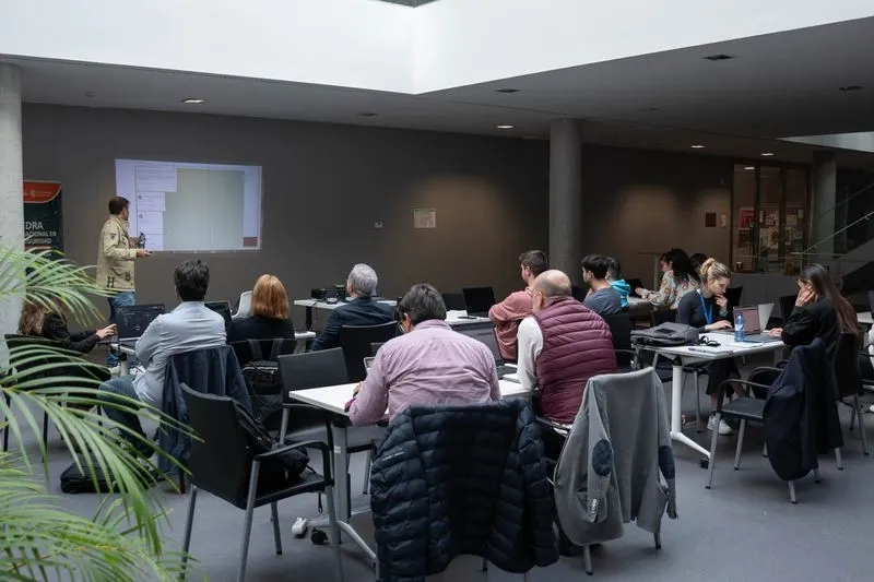 Hackathon “Blockchain como tecnología de trazabilidad en la industria”.