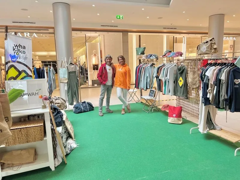 2ª Feria del Día de la Madre en el Centro Comercial El Tormes.