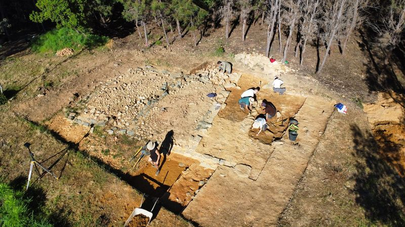 Investigadores españoles y portugueses realizan excavaciones arqueológicas en Penamacor