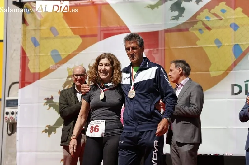 Entrega de trofeos de la carrera popular por el Día de Castilla y León. Fotos: David Sañudo.