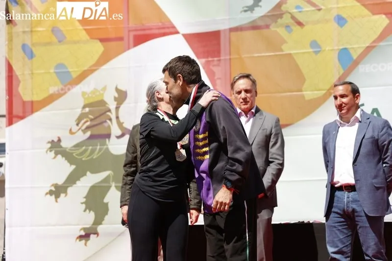 Entrega de trofeos de la carrera popular por el Día de Castilla y León. Fotos: David Sañudo.