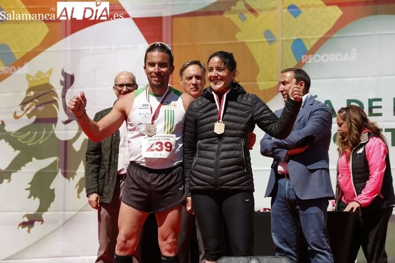 Entrega de trofeos de la carrera popular por el Día de Castilla y León. Fotos: David Sañudo.