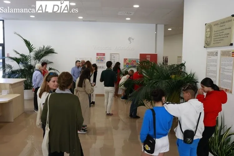 Nueva exposición en el CMI Victoria Adrados | FOTOS: Raúl González Riego 