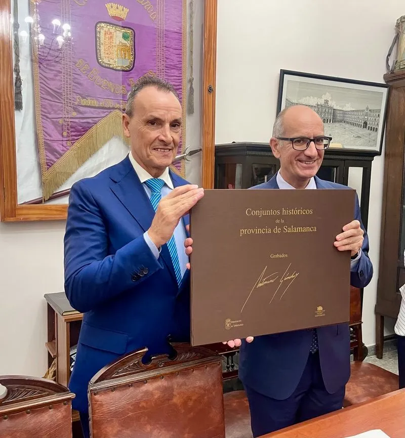 Firma del acuerdo de la Diputación de Salamanca con la Casa de Salamanca en Buenos Aires. 