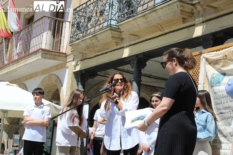 Foto 10 - Alba de Tormes acoge una nueva edici&oacute;n de la Feria del Libro