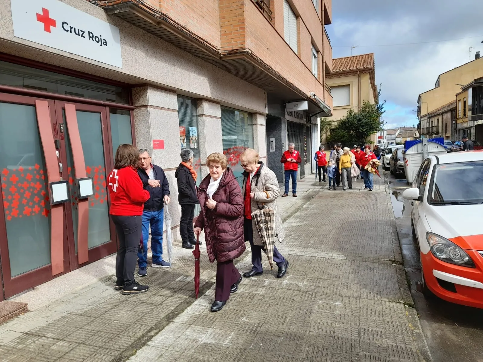 Ejercicios de gimnasia en la Plaza de España
