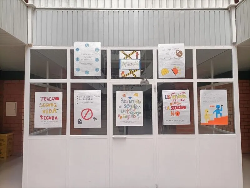 Actividades en el colegio Antonio Machado relacionadas con la seguridad y la prevención de riesgos laborales