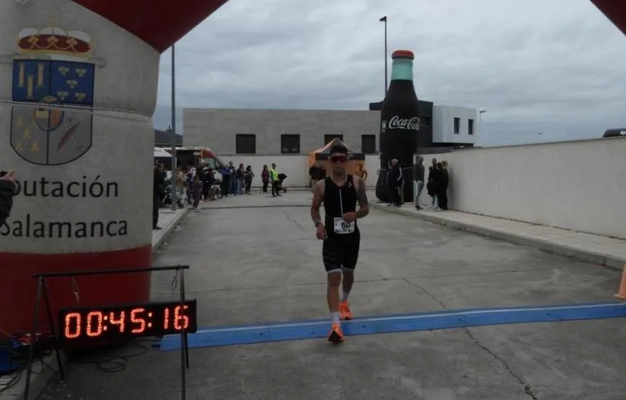 Foto 4 - Alejandro Rodr&iacute;guez y Pilar P&eacute;rez suben al podio en el Duatl&oacute;n de Castellanos de Moriscos