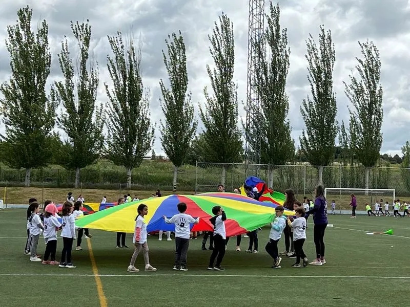 V Día de la Educación Física en la Calle en Carbajosa de la Sagrada