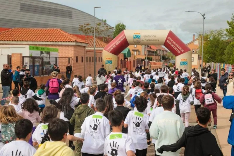 V Día de la Educación Física en la Calle en Carbajosa de la Sagrada