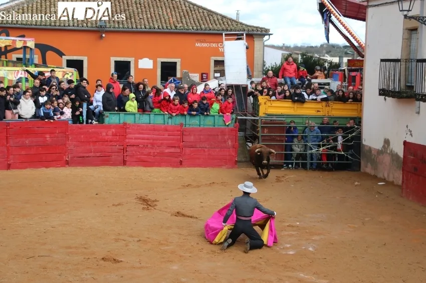 Triunfo de Álvaro Briones en la case práctica celebrada en Yecla de Yeltes / CORRAL 