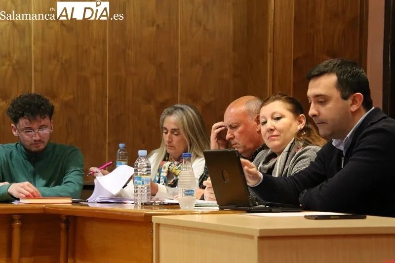 Foto 3 - Alba de Tormes aprueba el reglamento de la carrera profesional de sus funcionarios con dotaci&oacute;n econ&oacute;mica