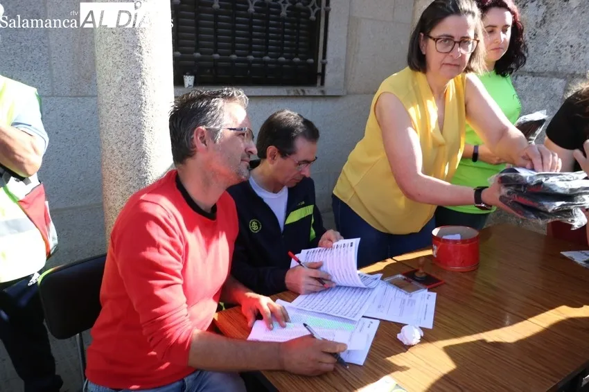 Excelente afluencia de senderistas a la XXVII Ruta de Senderismo ‘Arribes del Duero’ en Mieza / CORRAL
