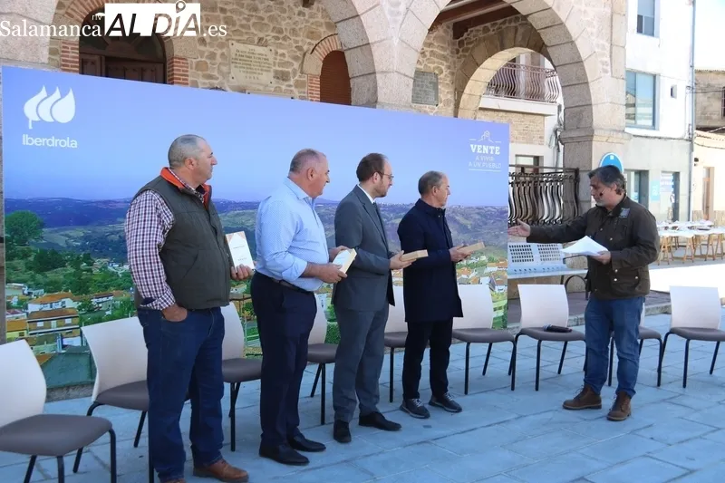 Iberdrola y 'Vente a vivir a un pueblo' premian a los municipios de Ciudad Rodrigo, Villarino, Aldeadávila y Saucelle / CORRAL