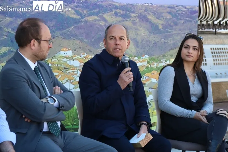 Iberdrola y 'Vente a vivir a un pueblo' premian a los municipios de Ciudad Rodrigo, Villarino, Aldeadávila y Saucelle / CORRAL