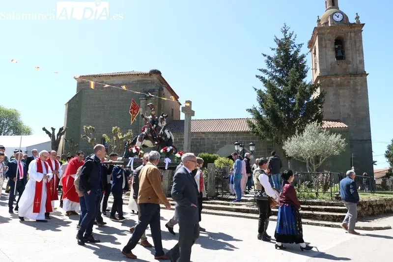 Celebración del día de San Jorge en Olmedo de Camaces / CORRAL  