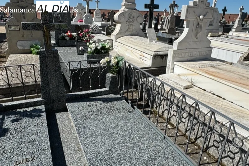 Tumba de Wences Moreno en el cementerio de Peñaranda
