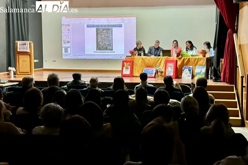 Juan Carlos López Pinto protagonizaba en Macotera la charla ‘Libros para  la Solidaridad’