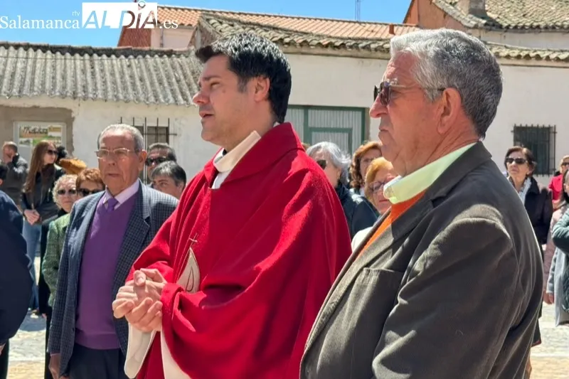 Santiago de la Puebla celebraba la tradicional procesión de San Jorge