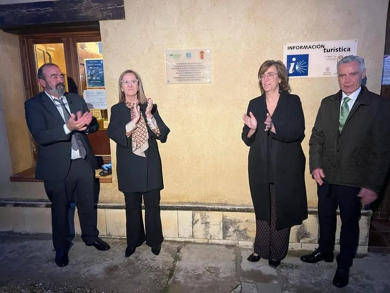 Inauguración de una renovada iluminación sostenible de la cuádruple esclusa del Canal de Castilla.