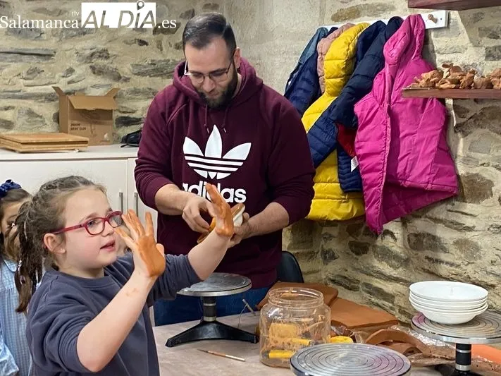 Foto 8 - &iexcl;Hola Cer&aacute;mica! triunfa con sus dos talleres&nbsp;alfarer&iacute;a para grandes y peque&ntilde;os