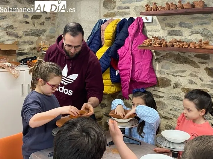 Foto 10 - &iexcl;Hola Cer&aacute;mica! triunfa con sus dos talleres&nbsp;alfarer&iacute;a para grandes y peque&ntilde;os