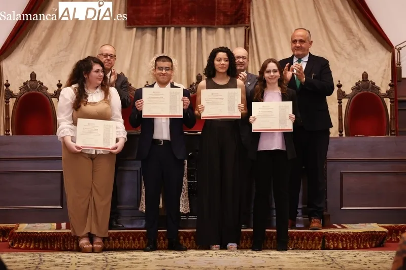 Entrega de los Premios Extraordinarios de Grado en la USAL. Fotos: David Sañudo.