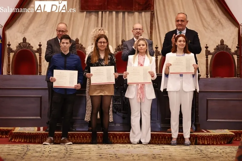 Entrega de los Premios Extraordinarios de Grado en la USAL. Fotos: David Sañudo.