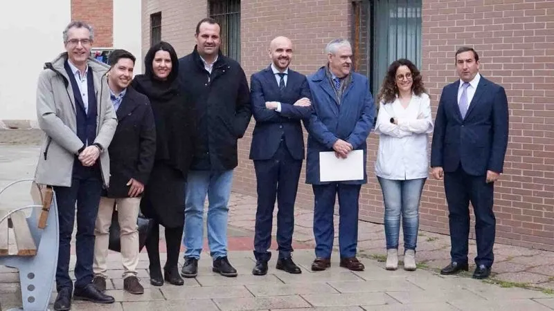 Visita del director general de Calidad e Infraestructuras Sanitarias de la Junta de Castilla y León al Centro de Salud de Santa Marta.