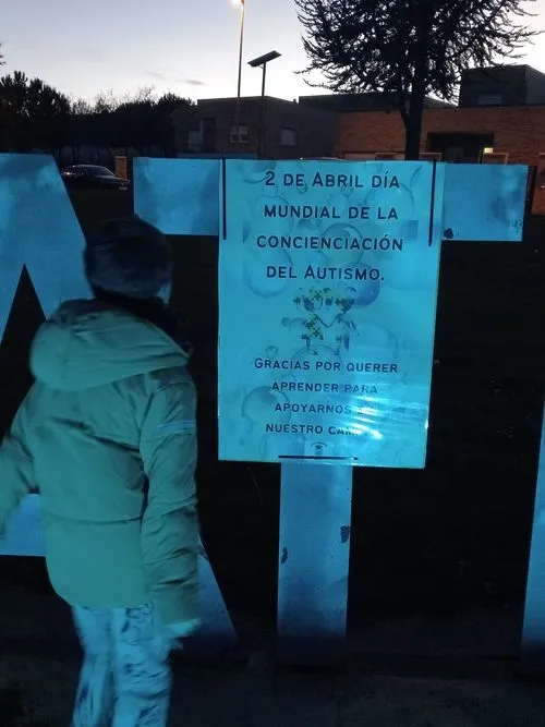 Aldeatejada se vuelca para visibilizar el Día del Autismo 
