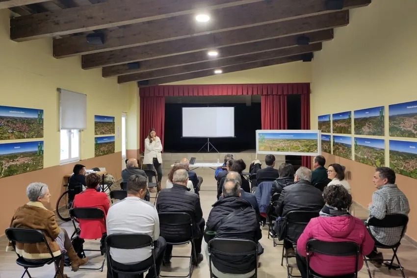 La primera Asamblea de la Asociación de Turismo Arribes del Duero se celebraba en La Zarza de Pumareda