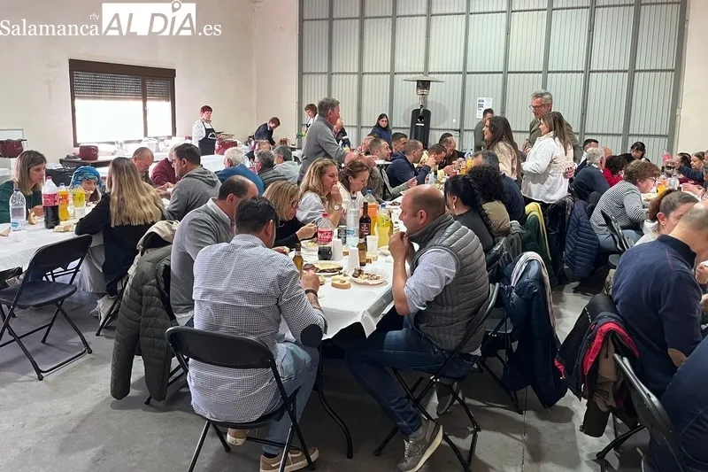 En Gejo de los Reyes mantienen la cita gastronómica mensual con un rico plato de patatas con espinazo 