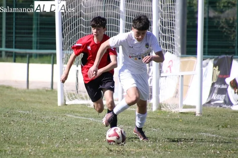 Foto 8 - Los juveniles de Alba de Tormes acarician el t&iacute;tulo y el ascenso a Primera Provincial