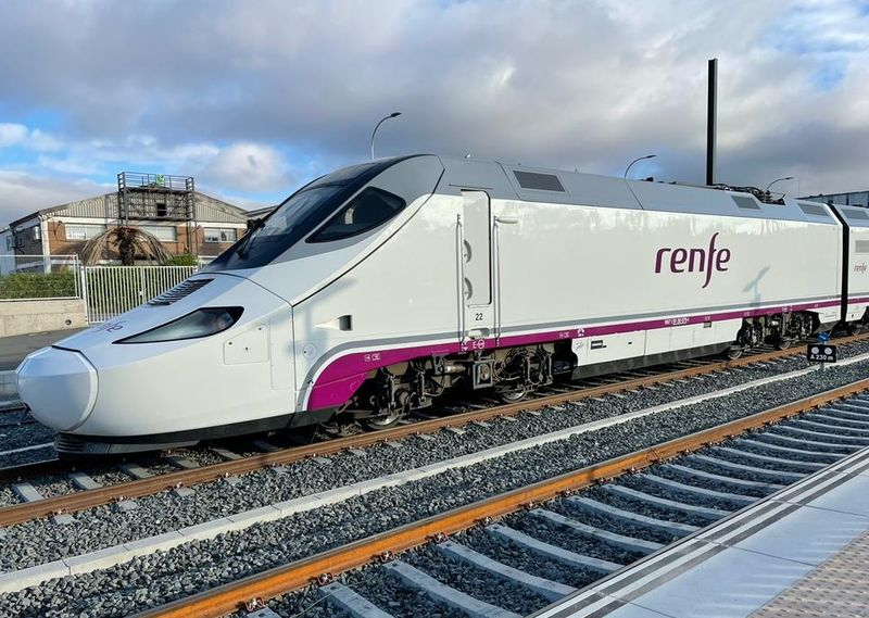 Salamanca recupera cuarta frecuencia tren a Madrid