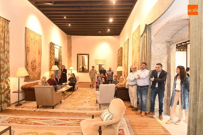 Empresarios y autoridades arropan a la gerencia del Palacio de Montarco