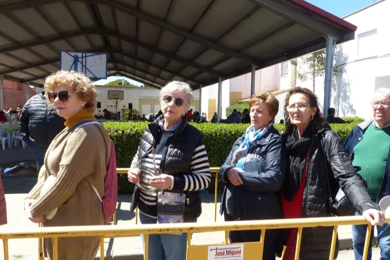 Villoria despide sus fiestas con una gran paella