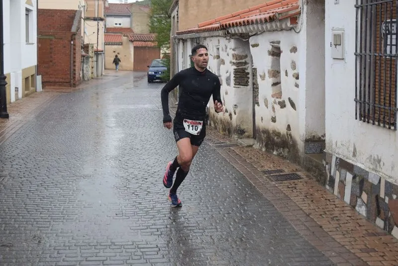 I Cross Contra la Violencia de Género en Miranda de Azán. Foto Delegación Salmantina de Atletismo