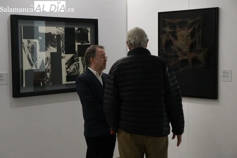 Exposición ‘El Paso. Signo de una época’ en el Centro Cultural FUNDOS Fórum Salamanca, ubicado en la avenida Alfonso IX de León, 78. Foto de Raúl Riego