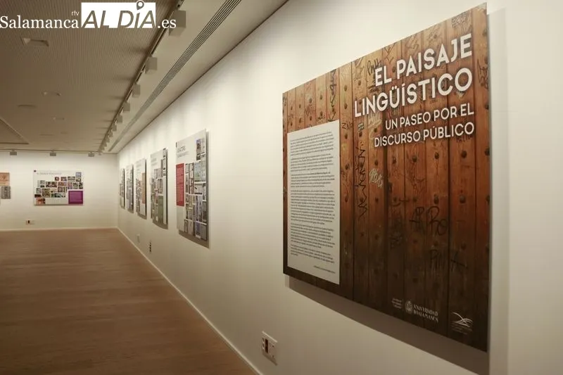 Exposición “El paisaje lingüístico. Un paseo por el discurso público”. Foto: Raúl Riego
