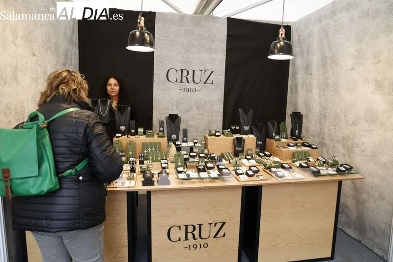 Feria de Artesanía de Salamanca en la plaza de los Bandos. Foto: David Sañudo