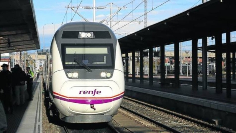 Regresa el tren que permite llegar a primera hora a Madrid desde Salamanca