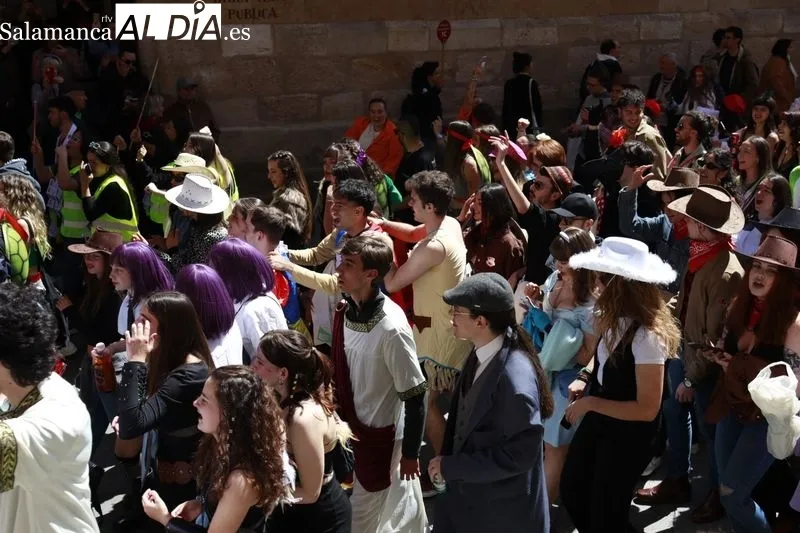 Fiestas de la Facultad de Geografía e Historia de la Universidad de Salamanca. Foto: Raúl Riego