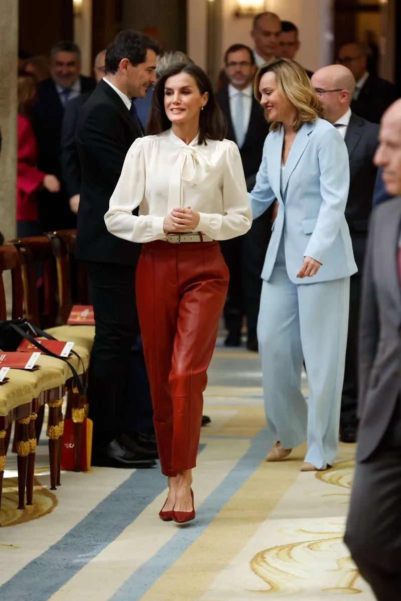 La Reina Letizia, durante la entrega de los Premios Nacionales del Deporte 2022 en el Palacio de El Pardo - EUROPA PRESS